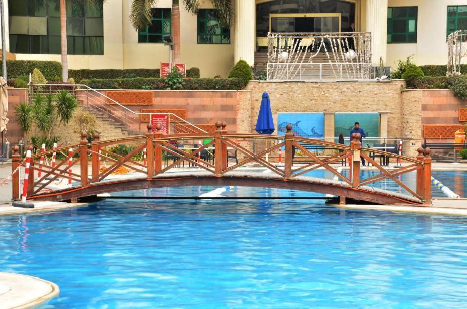 Logistic City Stars Hotel El El Cairo Exterior foto